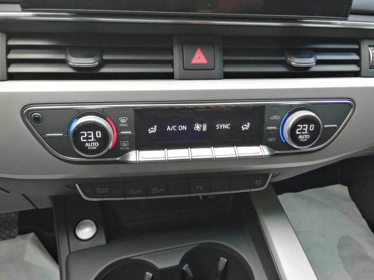 AUDI A4 Avant 40 TDI S tronic Business Advanced - 16