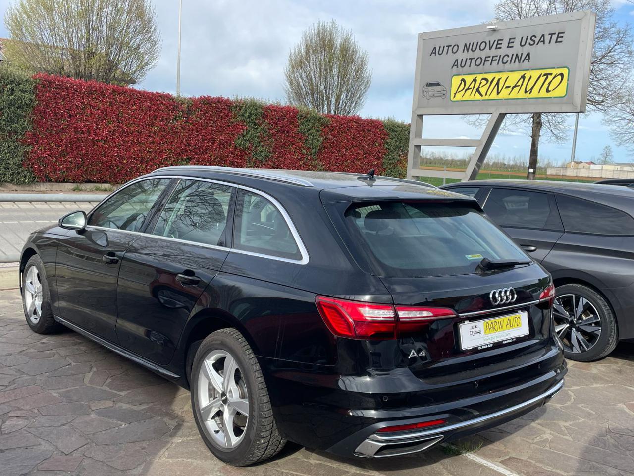 AUDI A4 Avant 40 TDI S tronic Business Advanced - 4