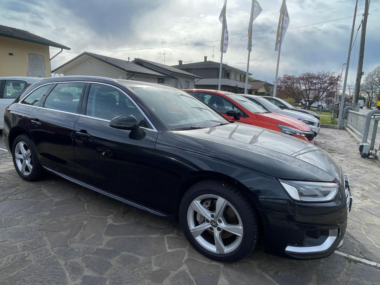 AUDI A4 Avant 40 TDI S tronic Business Advanced - 2