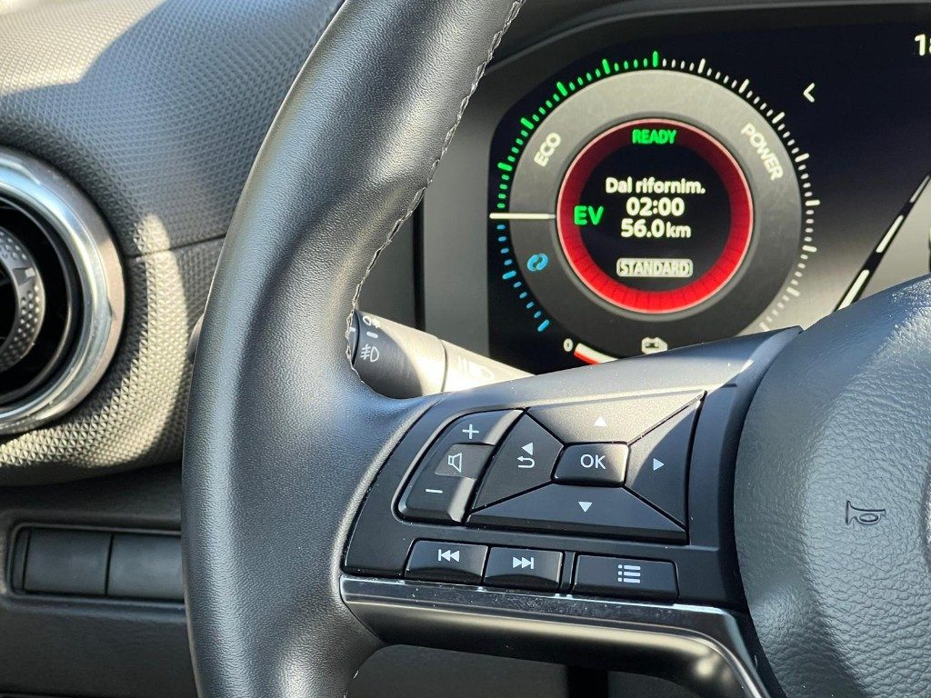 NISSAN Juke 1.6 HEV N-Connecta - 15