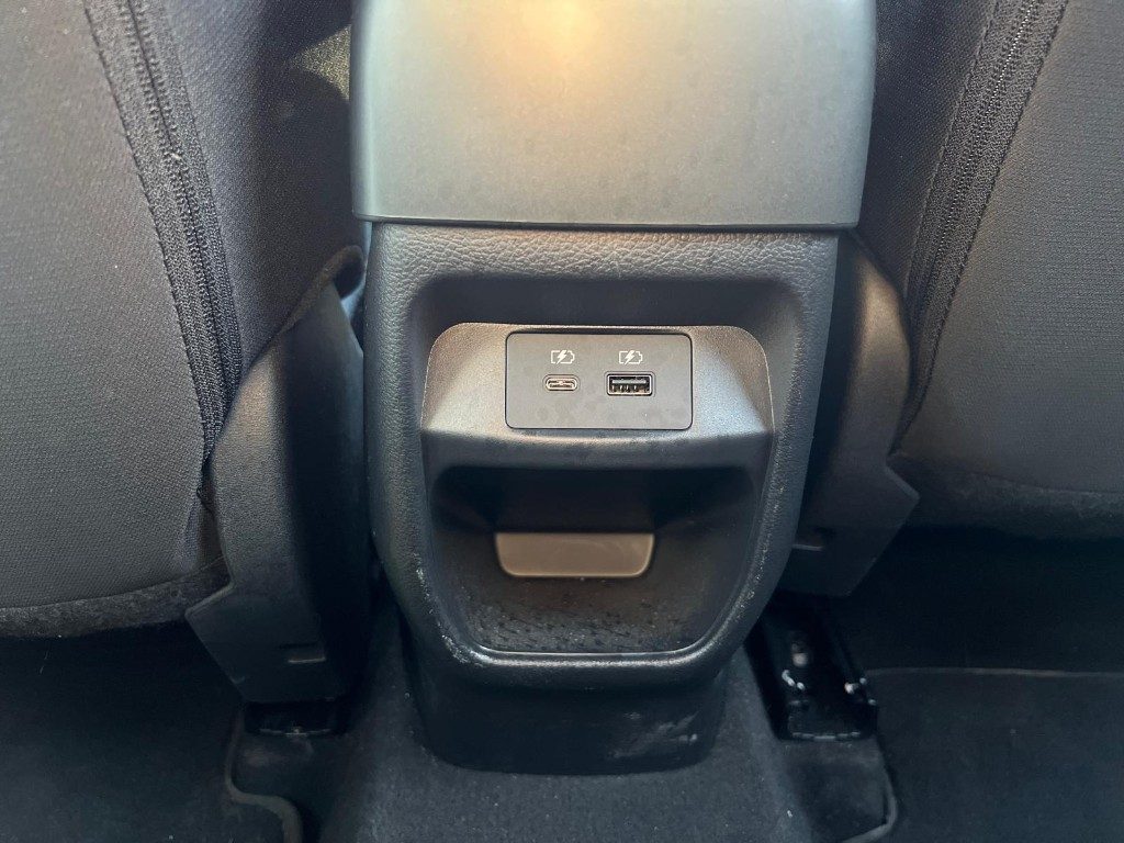 NISSAN Juke 1.6 HEV N-Connecta - 24