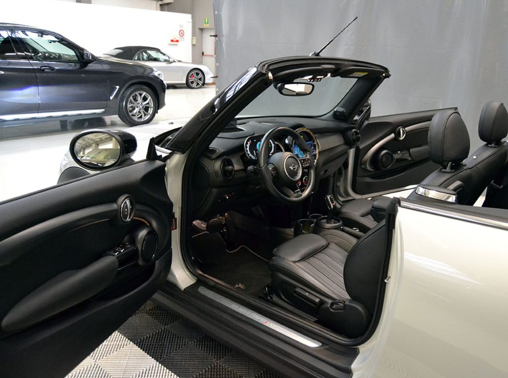 MINI Cooper S Cabrio 2.0 Yours Automatica Cabrio-HUD-Pelle-Cerchi 18 - 2
