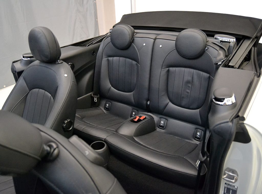 MINI Cooper S Cabrio 2.0 Yours Automatica Cabrio-HUD-Pelle-Cerchi 18 - 4