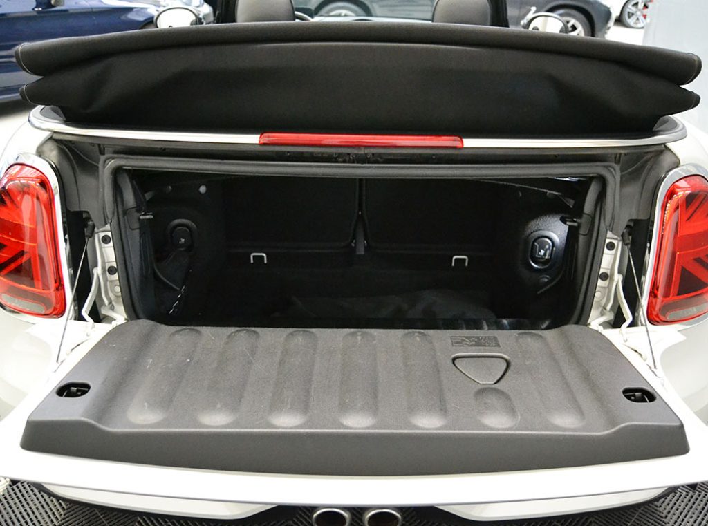 MINI Cooper S Cabrio 2.0 Yours Automatica Cabrio-HUD-Pelle-Cerchi 18 - 16