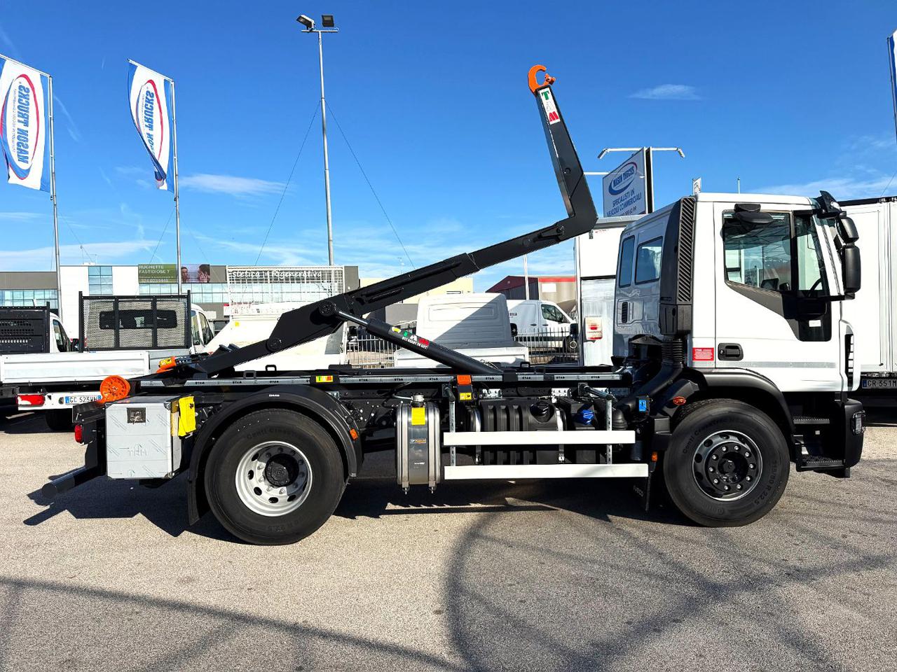 IVECO EUROCARGO 180-320K - 3