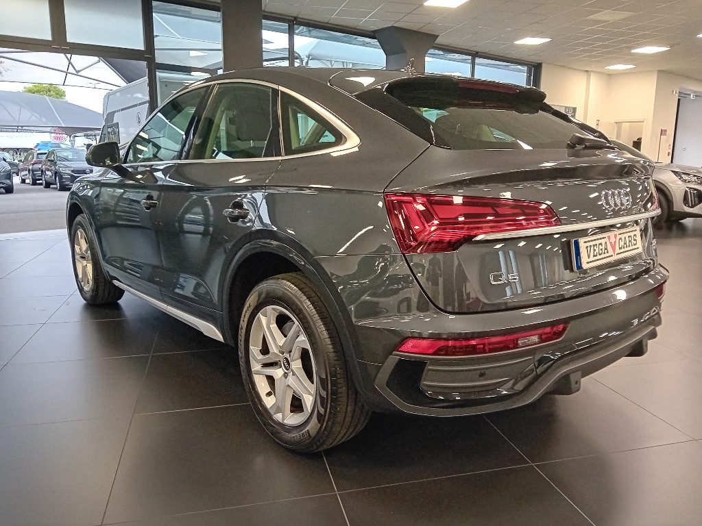 Clicca per ingrandire Q5 - SPB 40 TDI quattro S tronic Business Advanced