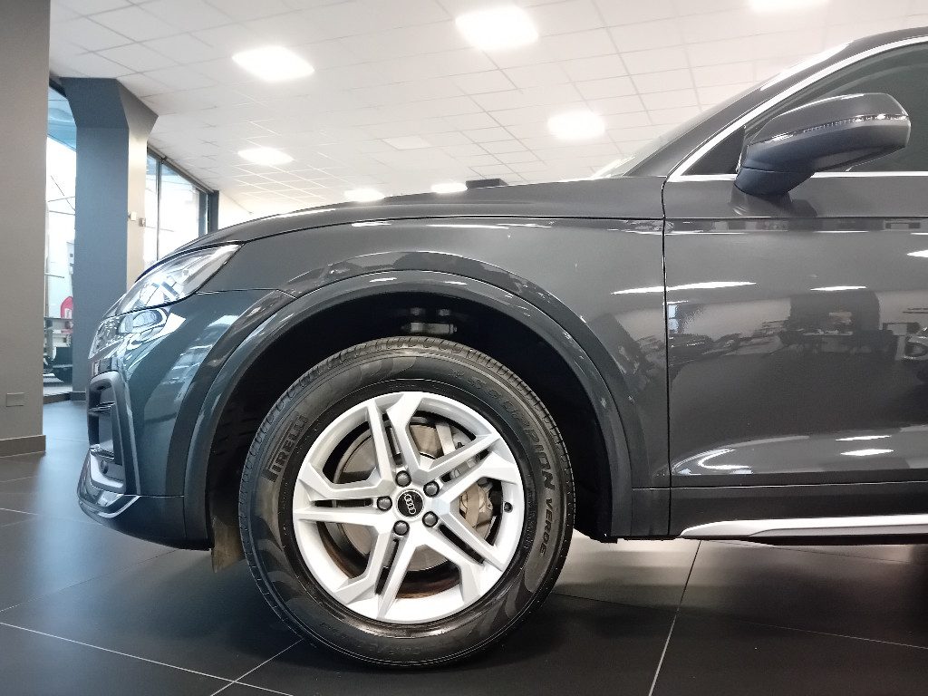 Clicca per ingrandire Q5 - SPB 40 TDI quattro S tronic Business Advanced