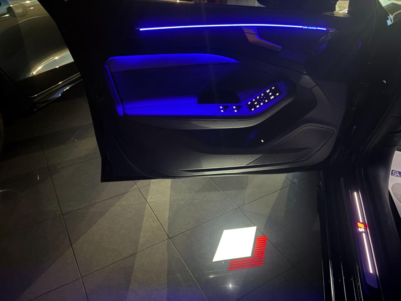 AUDI A6 Avant 2.0 TDI 150 kW mHEV+ S tronic quattro S line ed. - 23