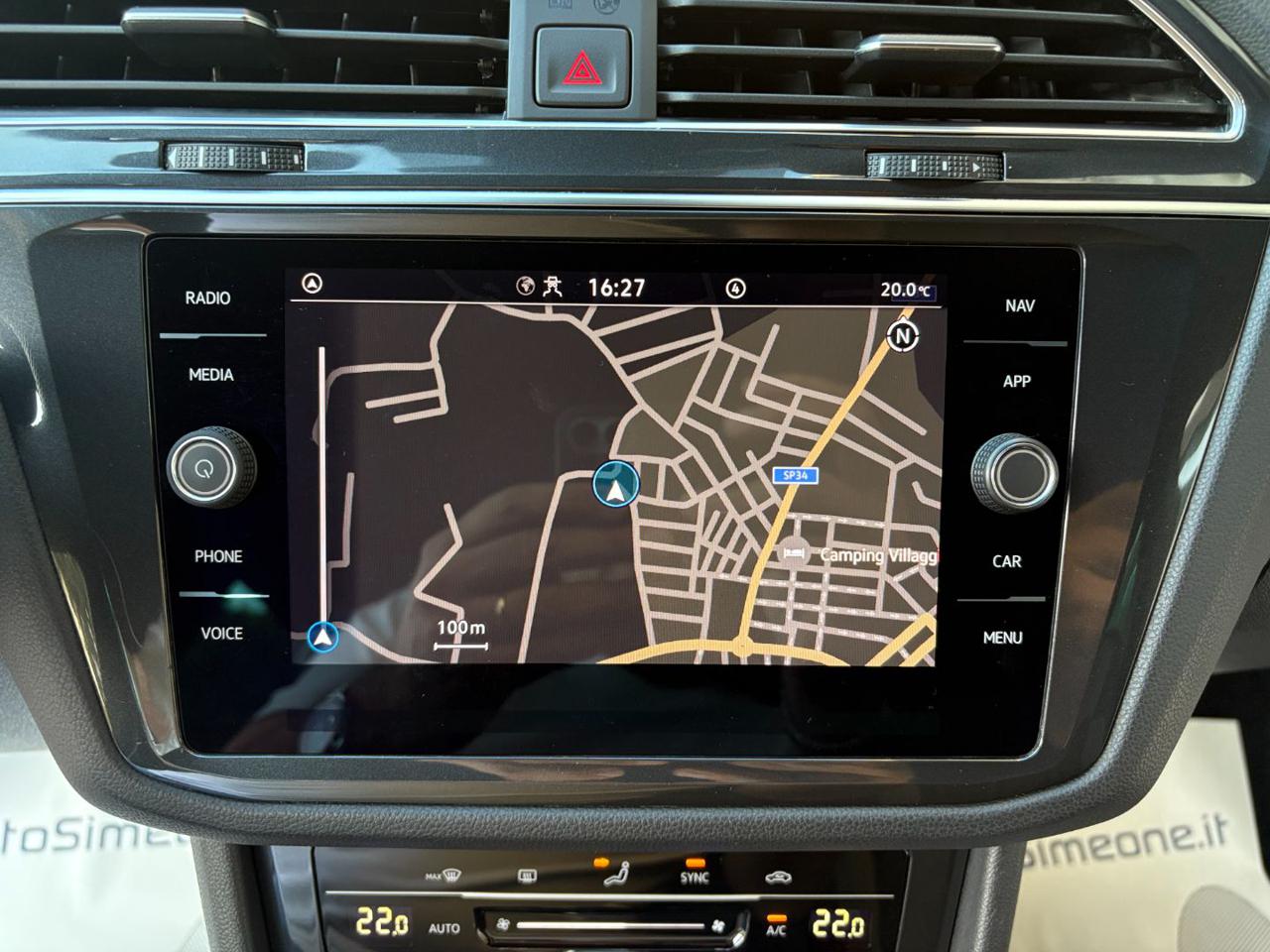 VOLKSWAGEN Tiguan 2.0 TDI 150 CV SCR DSG R-Line CERCHI DA 20 - 17