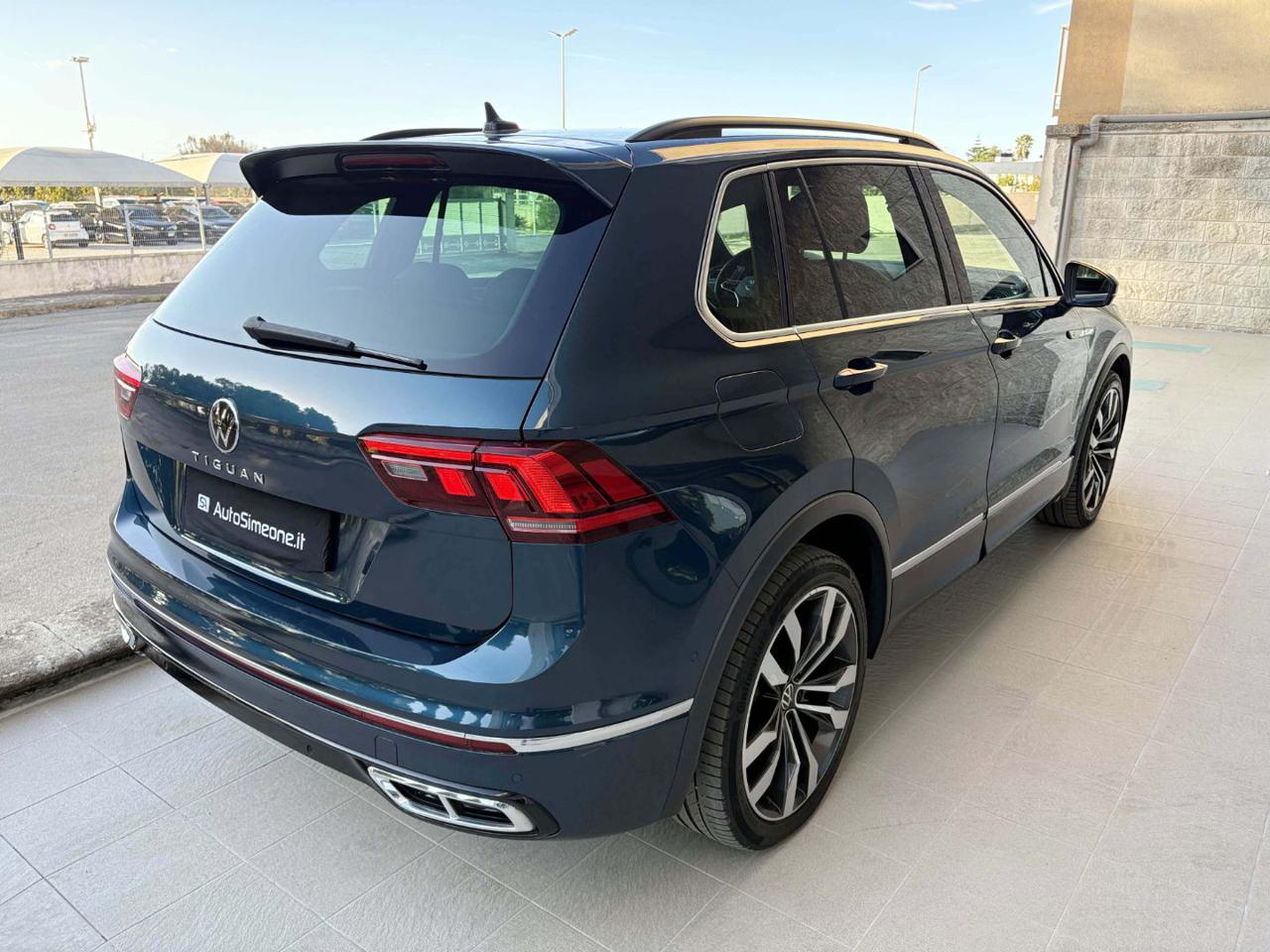 VOLKSWAGEN Tiguan 2.0 TDI 150 CV SCR DSG R-Line CERCHI DA 20 - 5