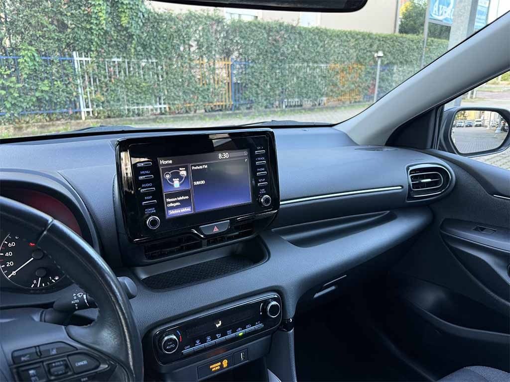 TOYOTA Yaris 1.5h TELECAMERA PREZZO REALE NO VINCOLI FINANZIARI - 12