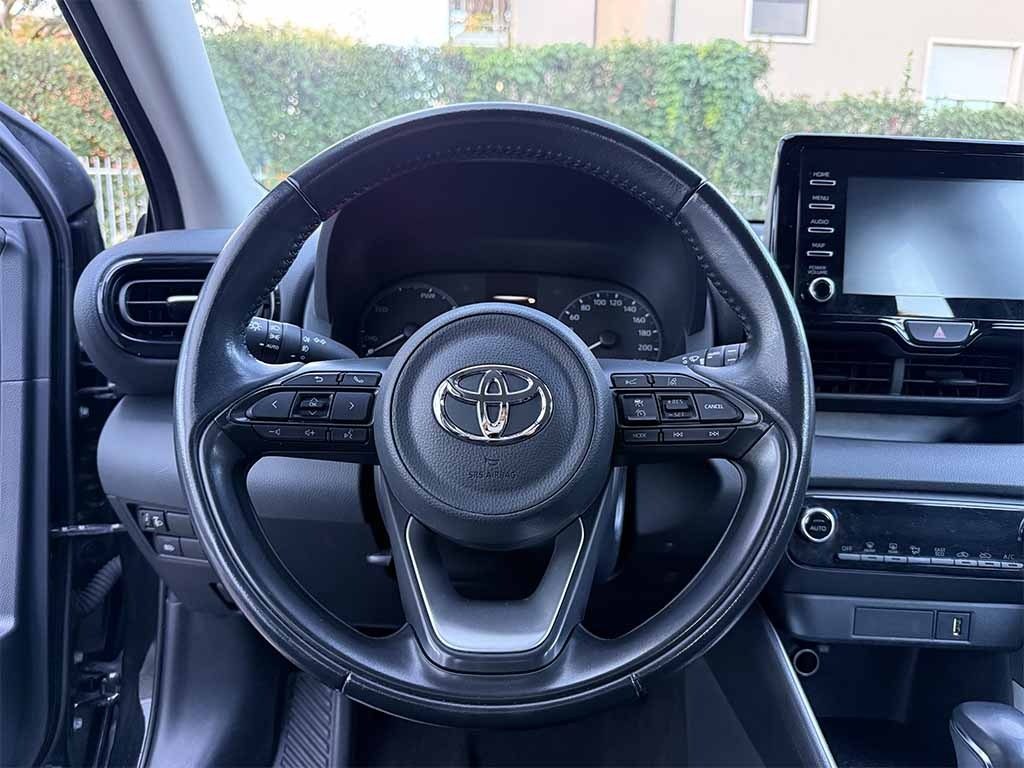 TOYOTA Yaris 1.5h TELECAMERA PREZZO REALE NO VINCOLI FINANZIARI - 9