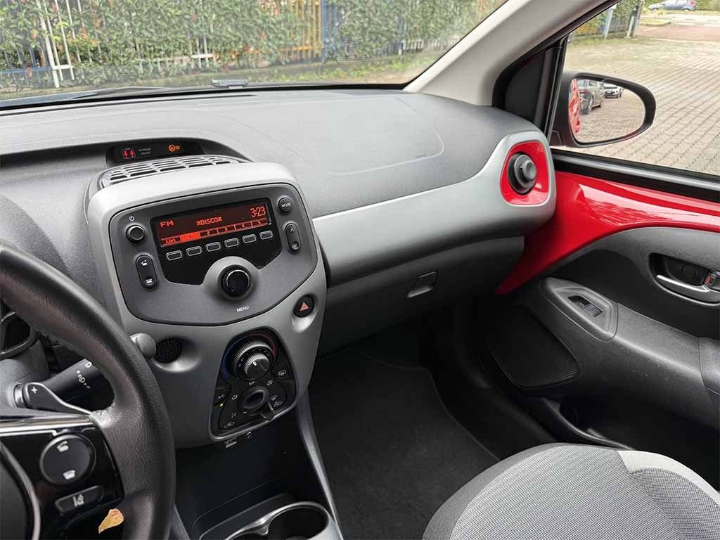 TOYOTA Aygo 5 p. AUTOMATICA PREZZO REALE NO VINCOLI FINANZIARI - 9