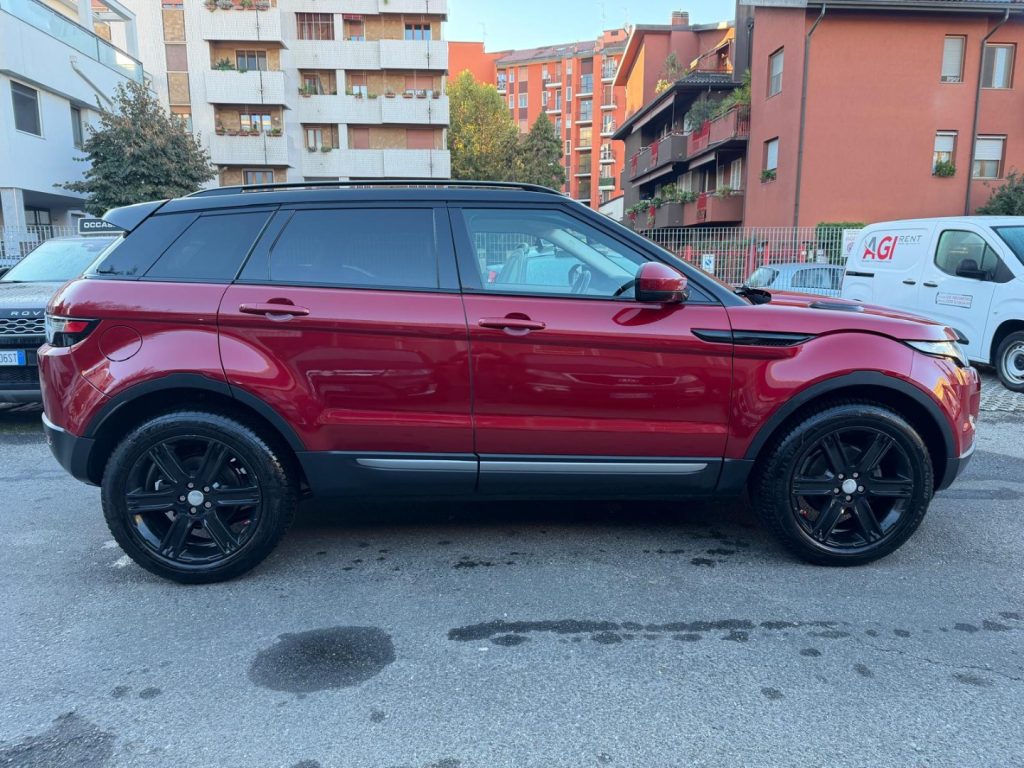 LAND ROVER Range Rover Evoque 2.2 TD4 150cv AUT. 5p. Prestige - 4