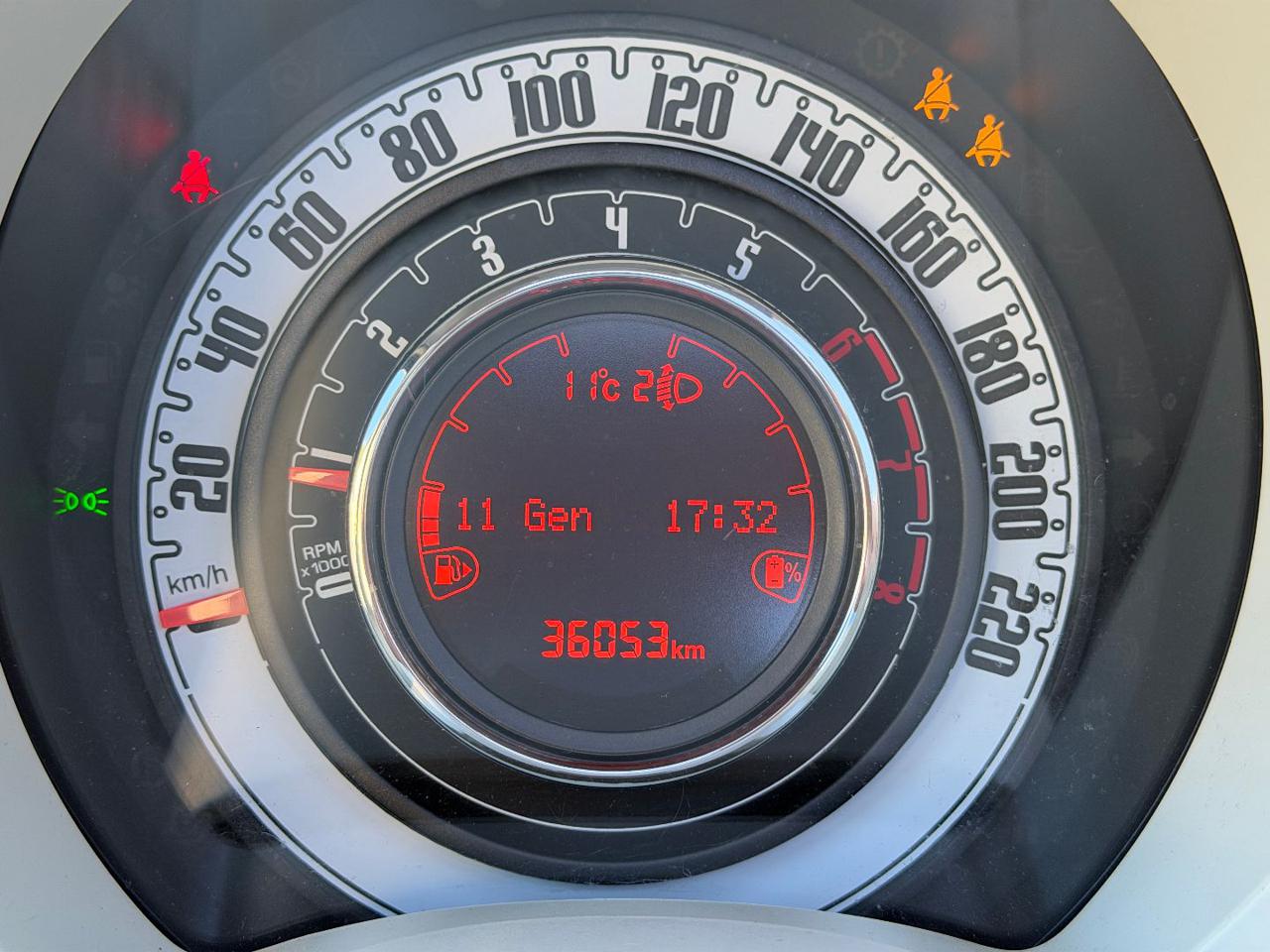 FIAT 500 C 1.0 Hybrid Dolcevita - 18