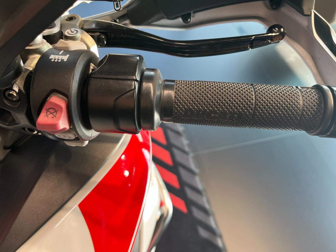 DUCATI Multistrada 1200 S - 10