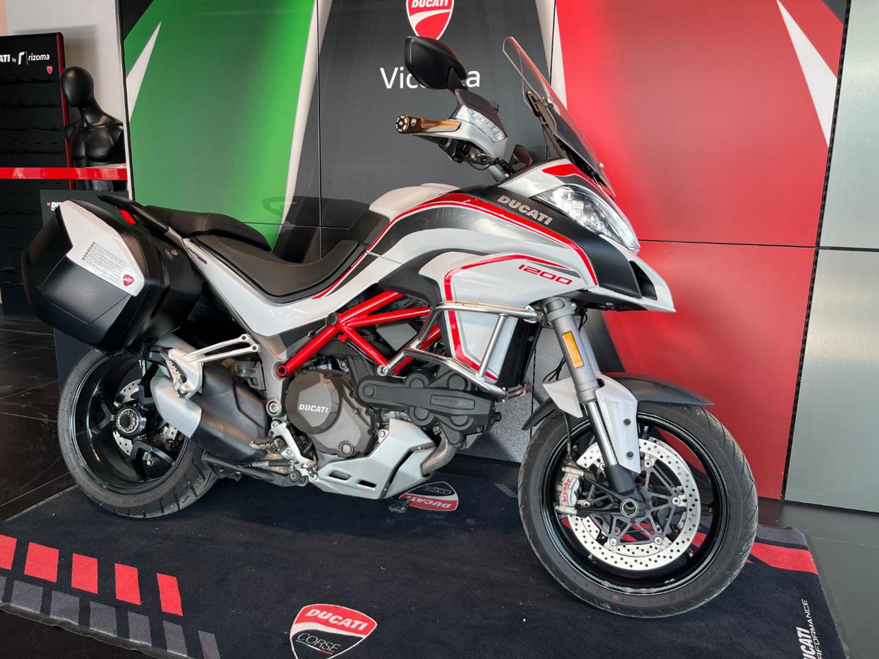 DUCATI Multistrada 1200 S - 2