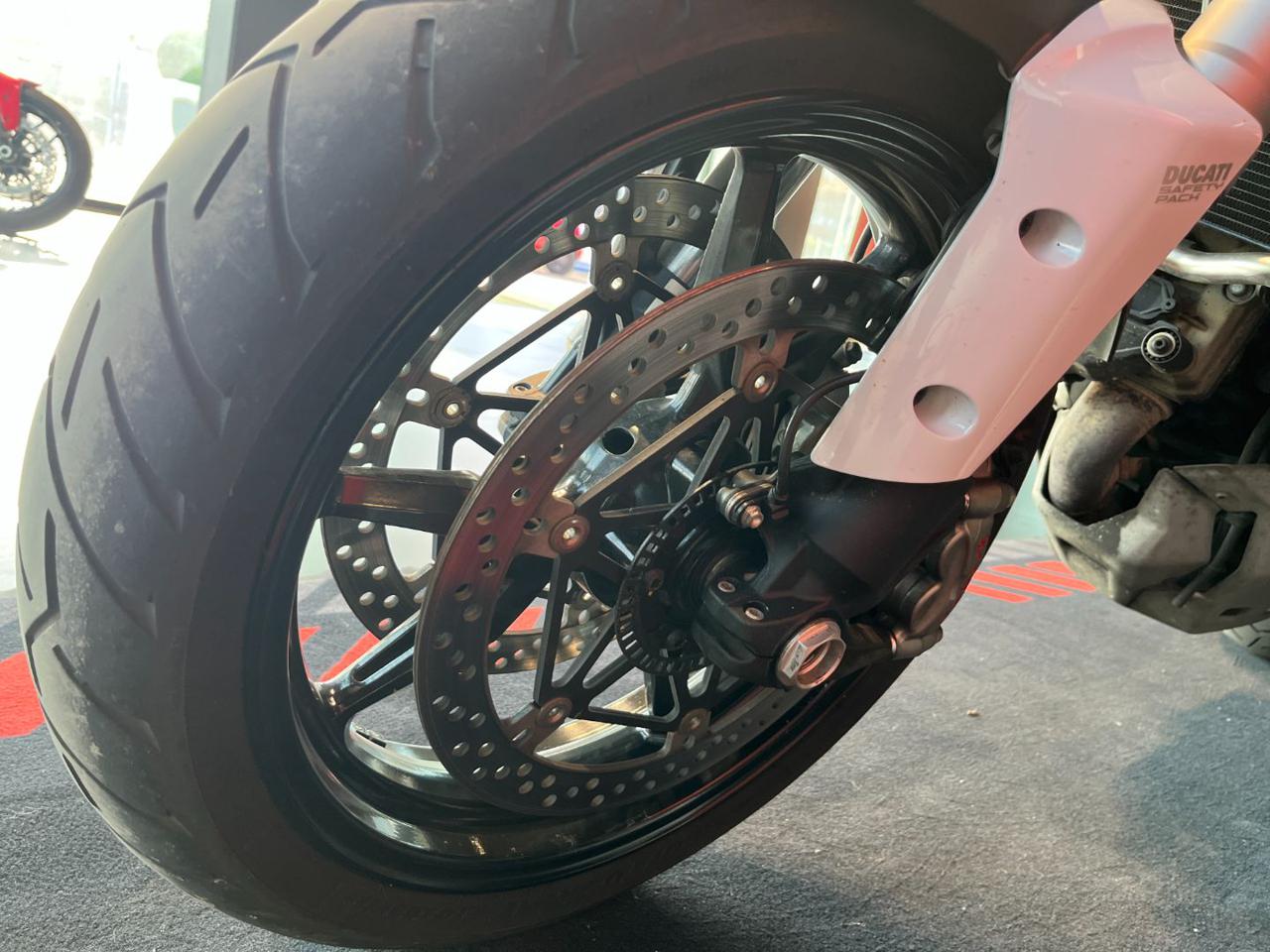 DUCATI Multistrada 1200 S - 3