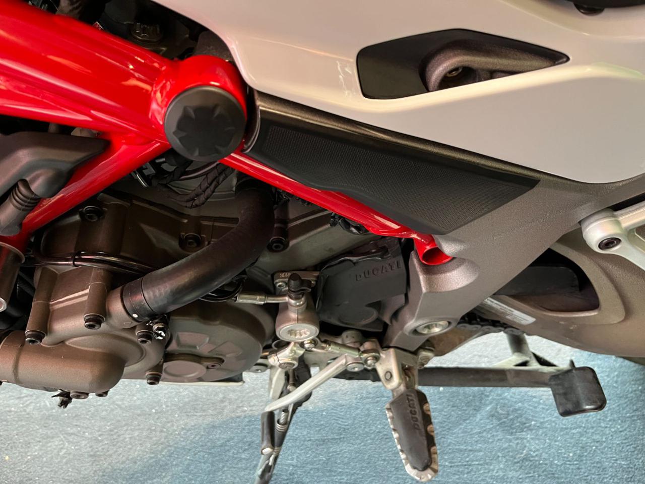 DUCATI Multistrada 1200 S - 9