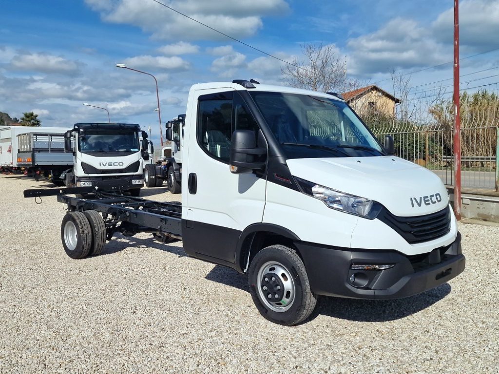 IVECO DAILY  35C18 NUOVO HI-MATIC A TELAIO - 18