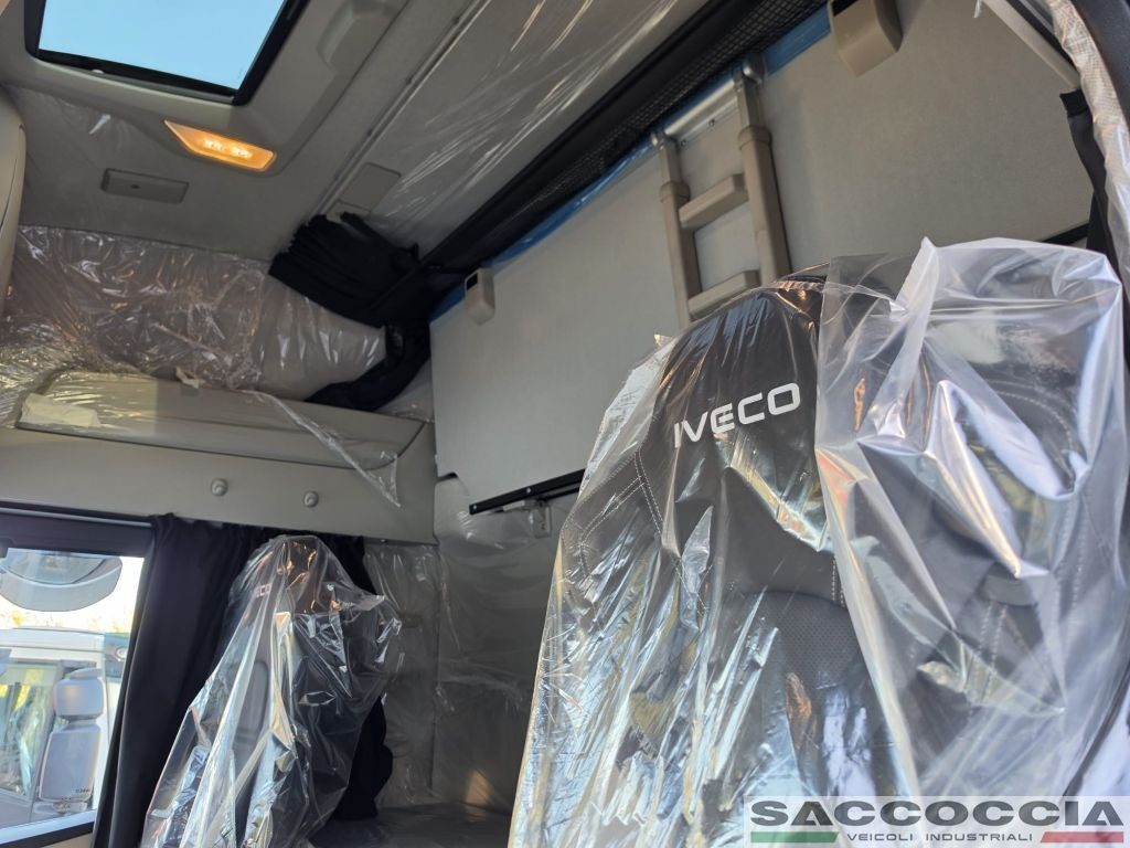 IVECO S-WAY 580 FP NUOVO My 2026 INTARDER FULL OPTIONAL - 17