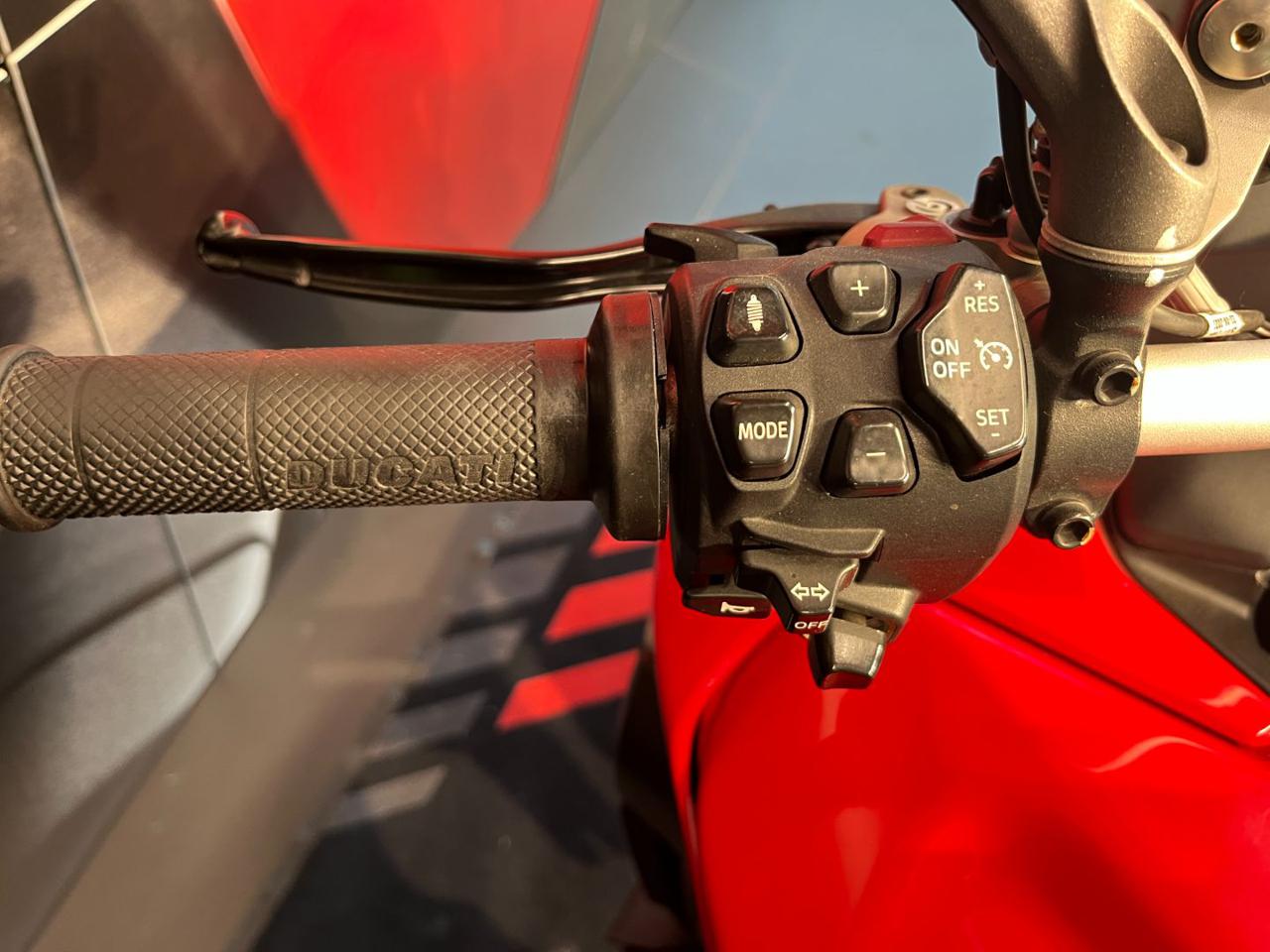 DUCATI Multistrada V4 S RALLY FULL RED - 12