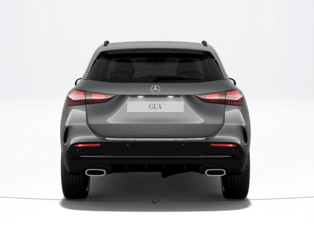 MERCEDES-BENZ GLA 180 Automatic AMG Line Advanced Plus - 4