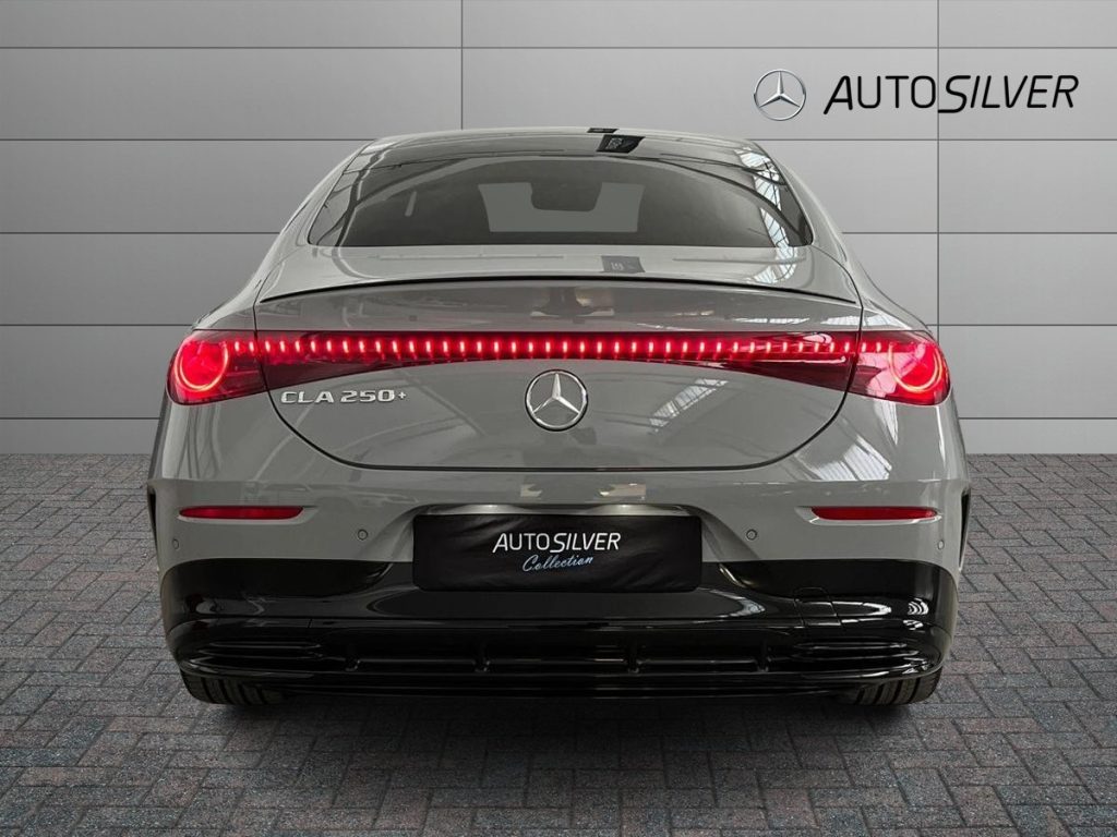 MERCEDES-BENZ CLA 250 + EQ - 5