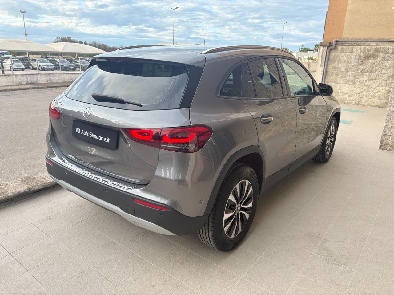 MERCEDES-BENZ GLA 180 d Automatic Business Extra - 5