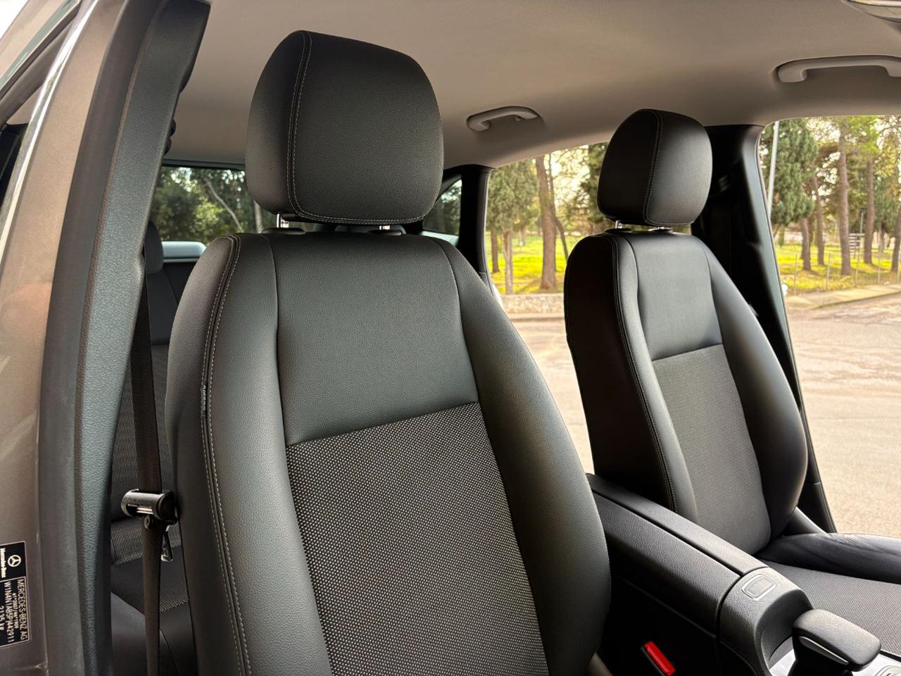 MERCEDES-BENZ GLA 180 d Automatic Business Extra - 10