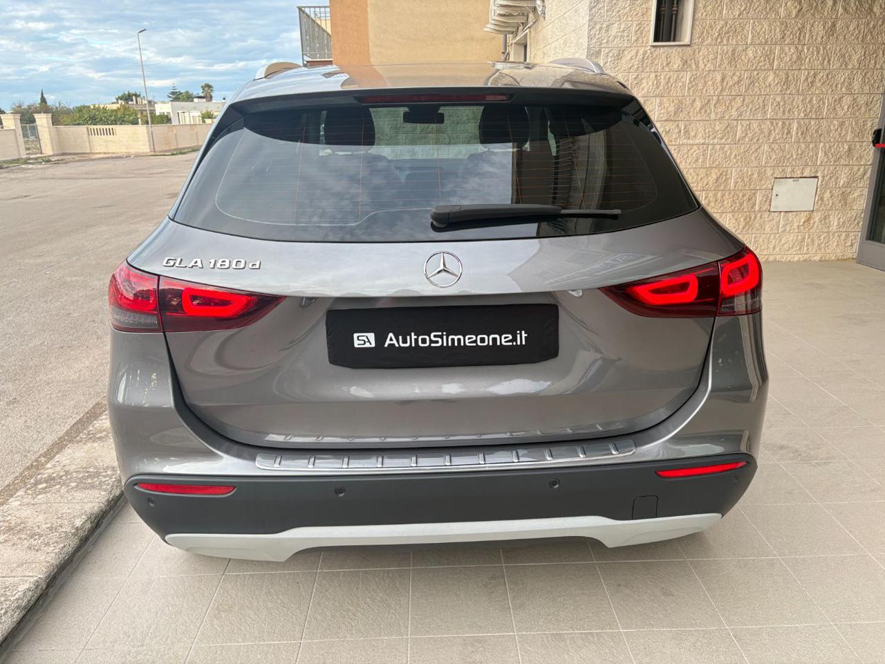 MERCEDES-BENZ GLA 180 d Automatic Business Extra - 6