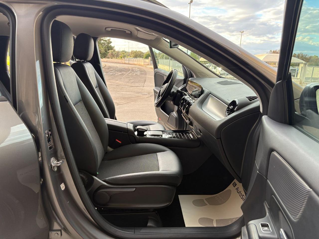 MERCEDES-BENZ GLA 180 d Automatic Business Extra - 9