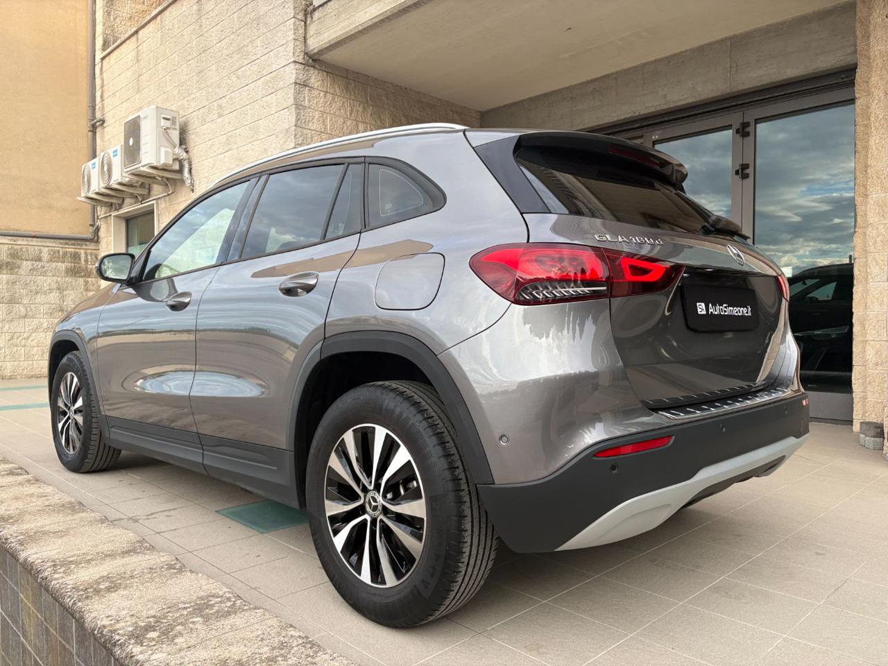 MERCEDES-BENZ GLA 180 d Automatic Business Extra - 7