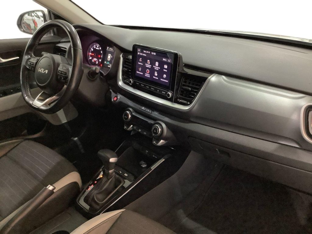 KIA Stonic 1.0 T-GDi 120 CV MHEV DCT Black Edition - 9