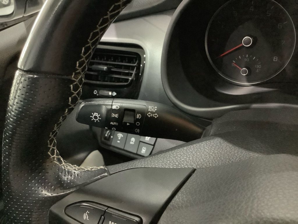 KIA Stonic 1.0 T-GDi 120 CV MHEV DCT Black Edition - 20