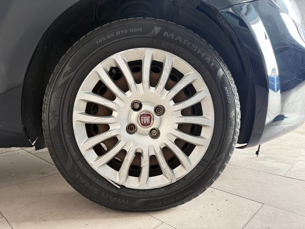 FIAT Punto 1.2 8V 5 porte Lounge - 7