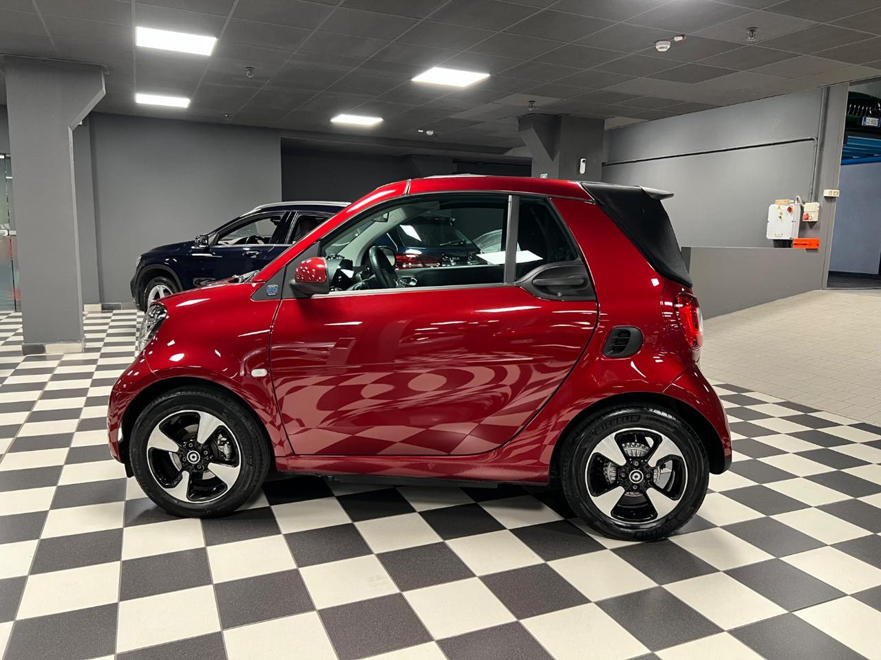 SMART ForTwo EQ cabrio Suitered (22kW) - 2