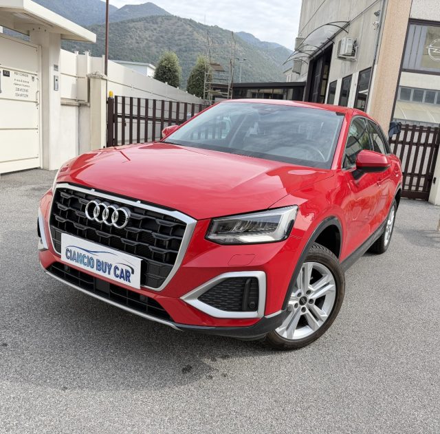 AUDI Q2 Rosso metallizzato