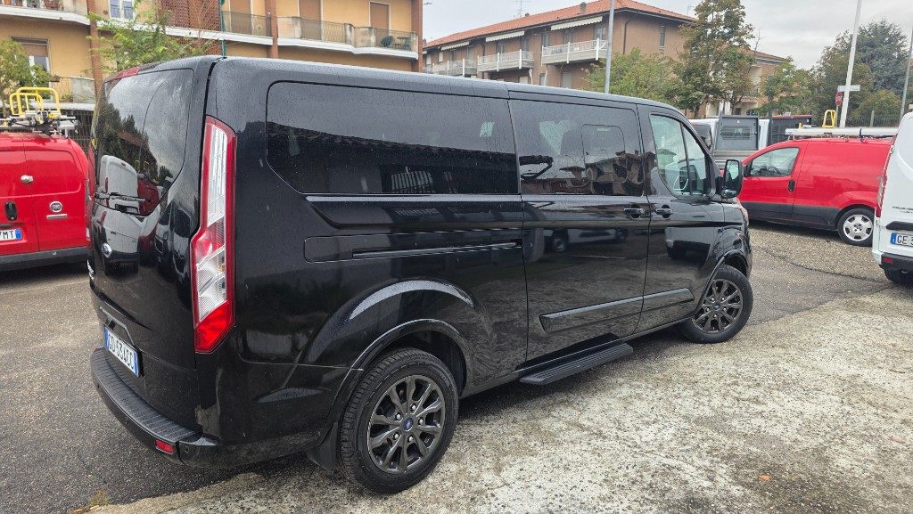 FORD Tourneo Custom 320 2.0 EcoBlue 185CV aut. PL Titanium X 8posti - 4