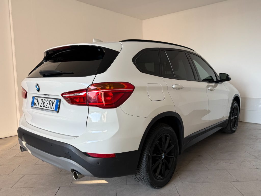 BMW X1 sDrive 18d Msport - 5