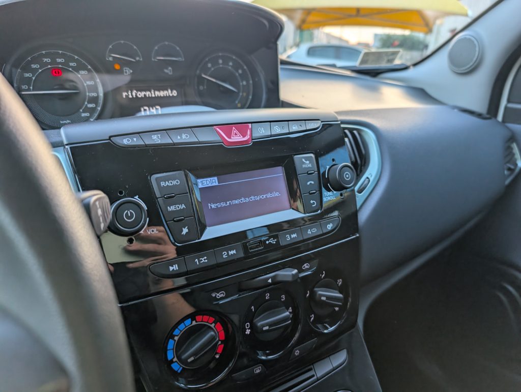 LANCIA Ypsilon 1.0 FireFly 5 porte S&S Hybrid Gold - 13