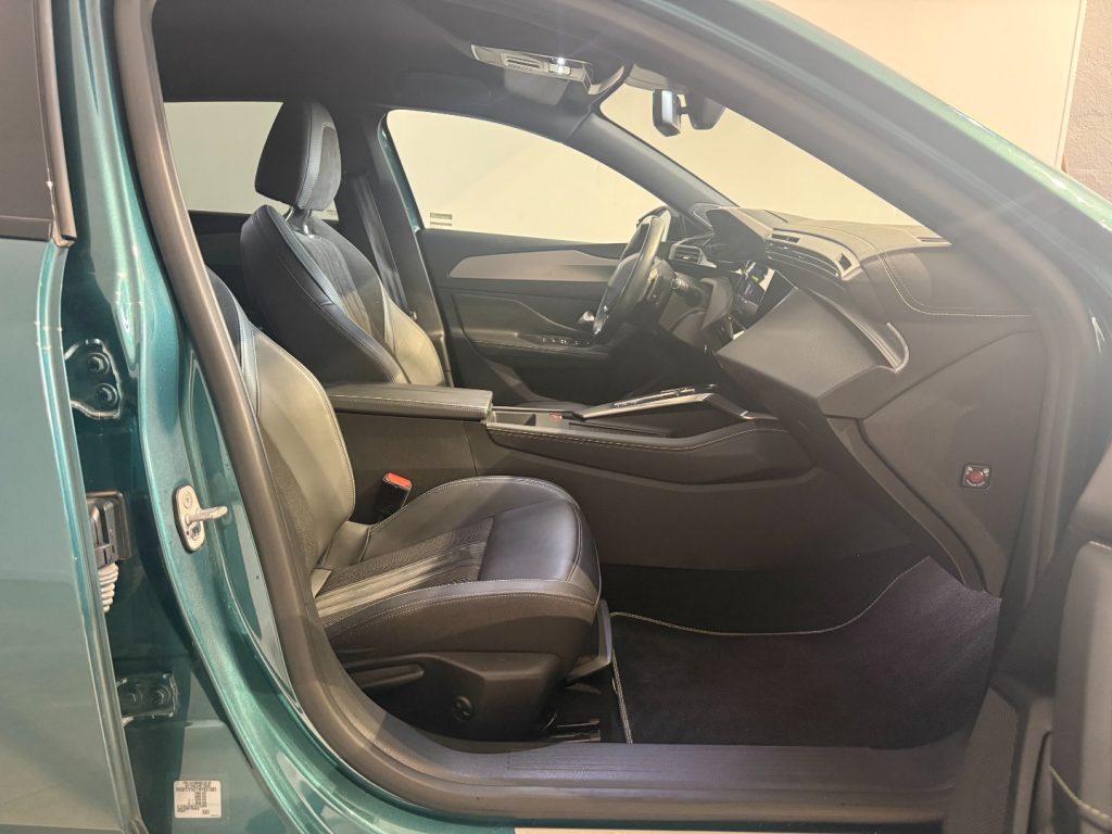 PEUGEOT 308 BlueHDi 130 S&S EAT8 SW GT - 12