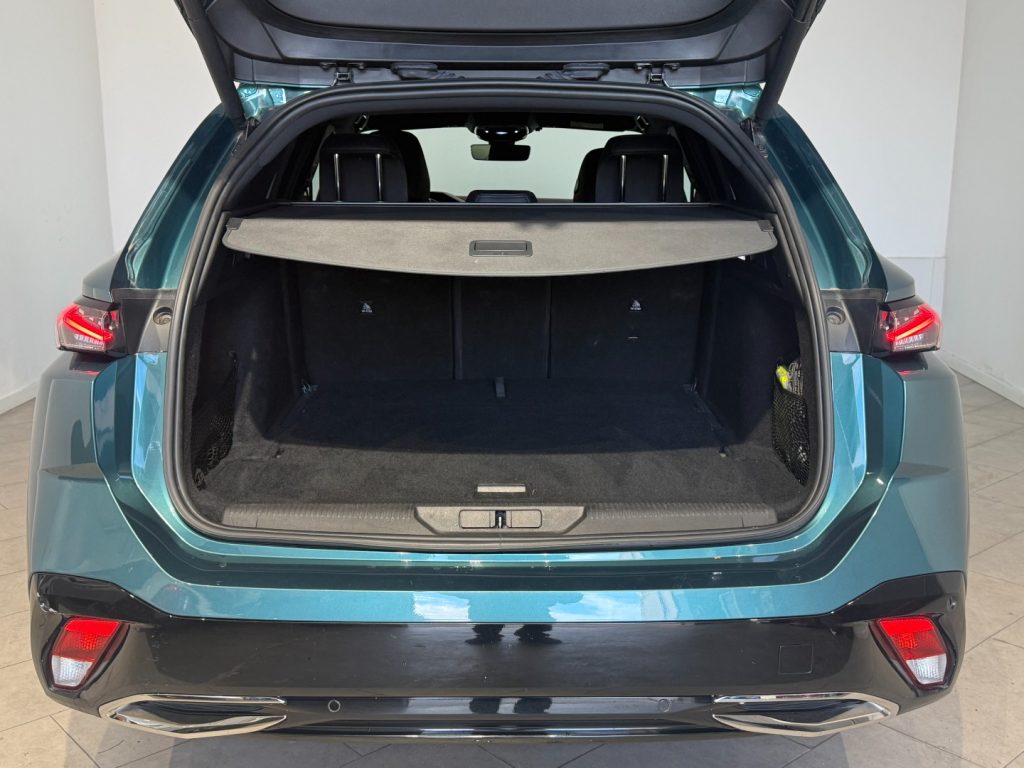 PEUGEOT 308 BlueHDi 130 S&S EAT8 SW GT - 28