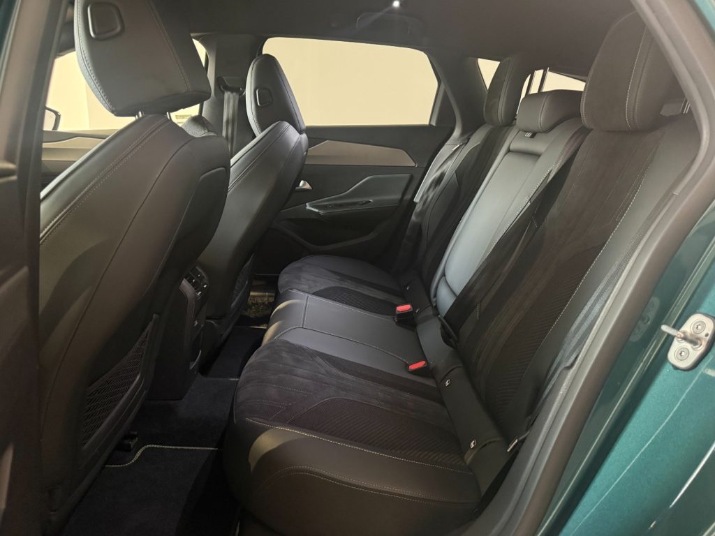 PEUGEOT 308 BlueHDi 130 S&S EAT8 SW GT - 11