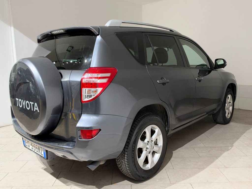 TOYOTA RAV 4 MY23 RAV4 2.2 D-4D 150 CV DPF Exclusive - 4