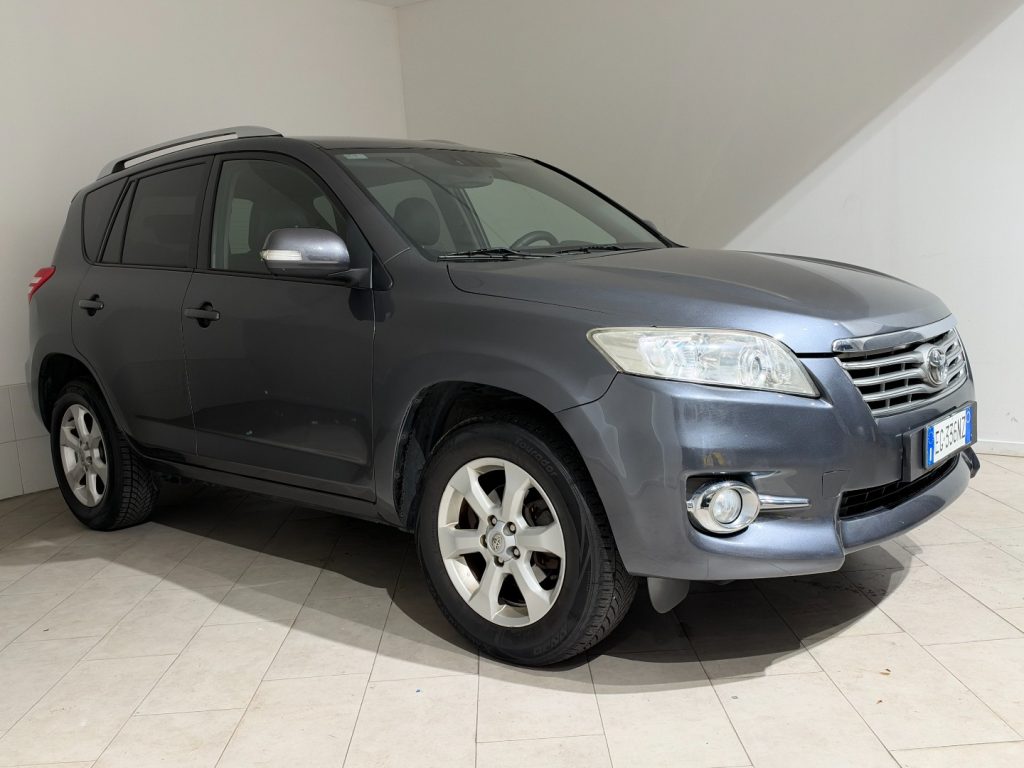 TOYOTA RAV 4 MY23 RAV4 2.2 D-4D 150 CV DPF Exclusive - 3