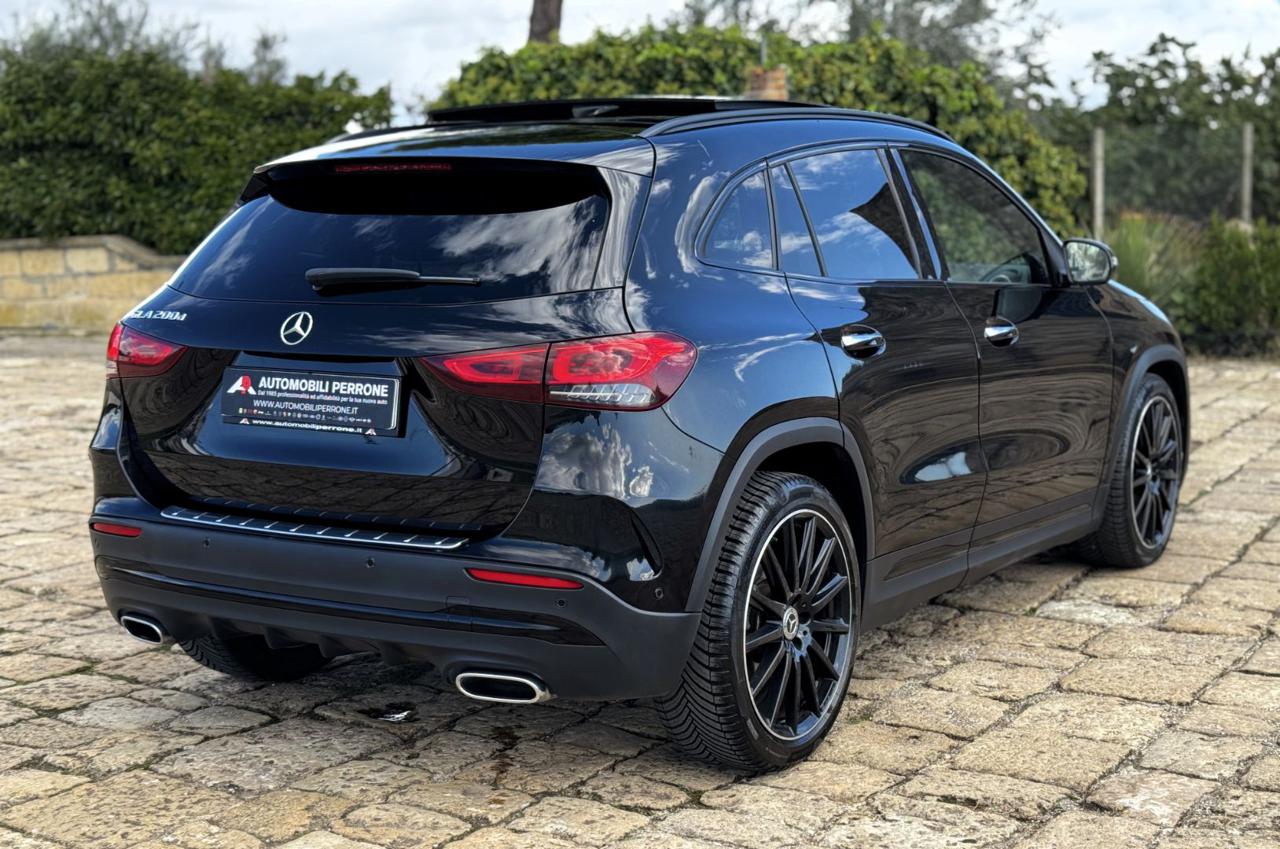 MERCEDES-BENZ GLA 200 d Premium AMG (Night Pack/Tetto Pan./Full Led) - 11