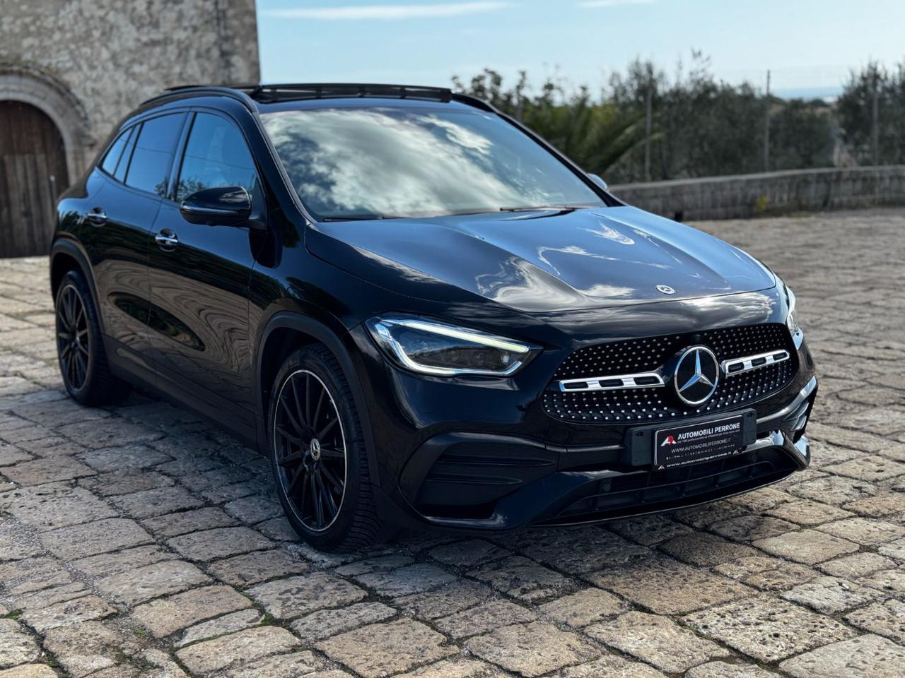MERCEDES-BENZ GLA 200 d Premium AMG (Night Pack/Tetto Pan./Full Led) - 22