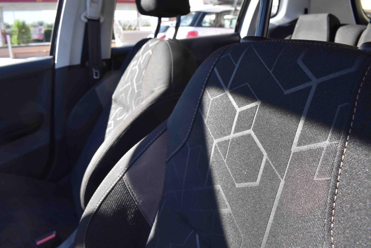 PEUGEOT 2008 1° serie PureTech 82 Allure - 12