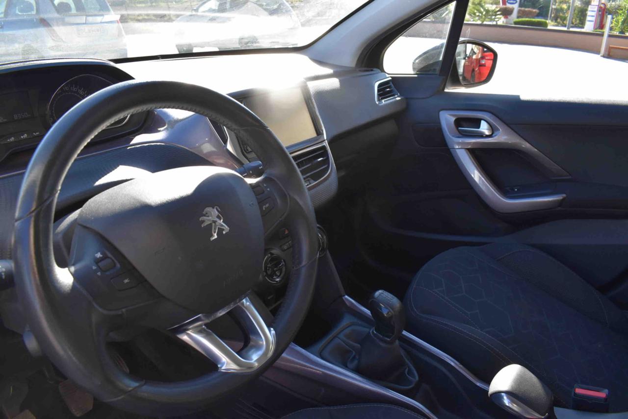 PEUGEOT 2008 1° serie PureTech 82 Allure - 8